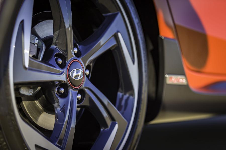 Колеса Hyundai Veloster Turbo 2018 года  (NA) (фото 42 из 61)